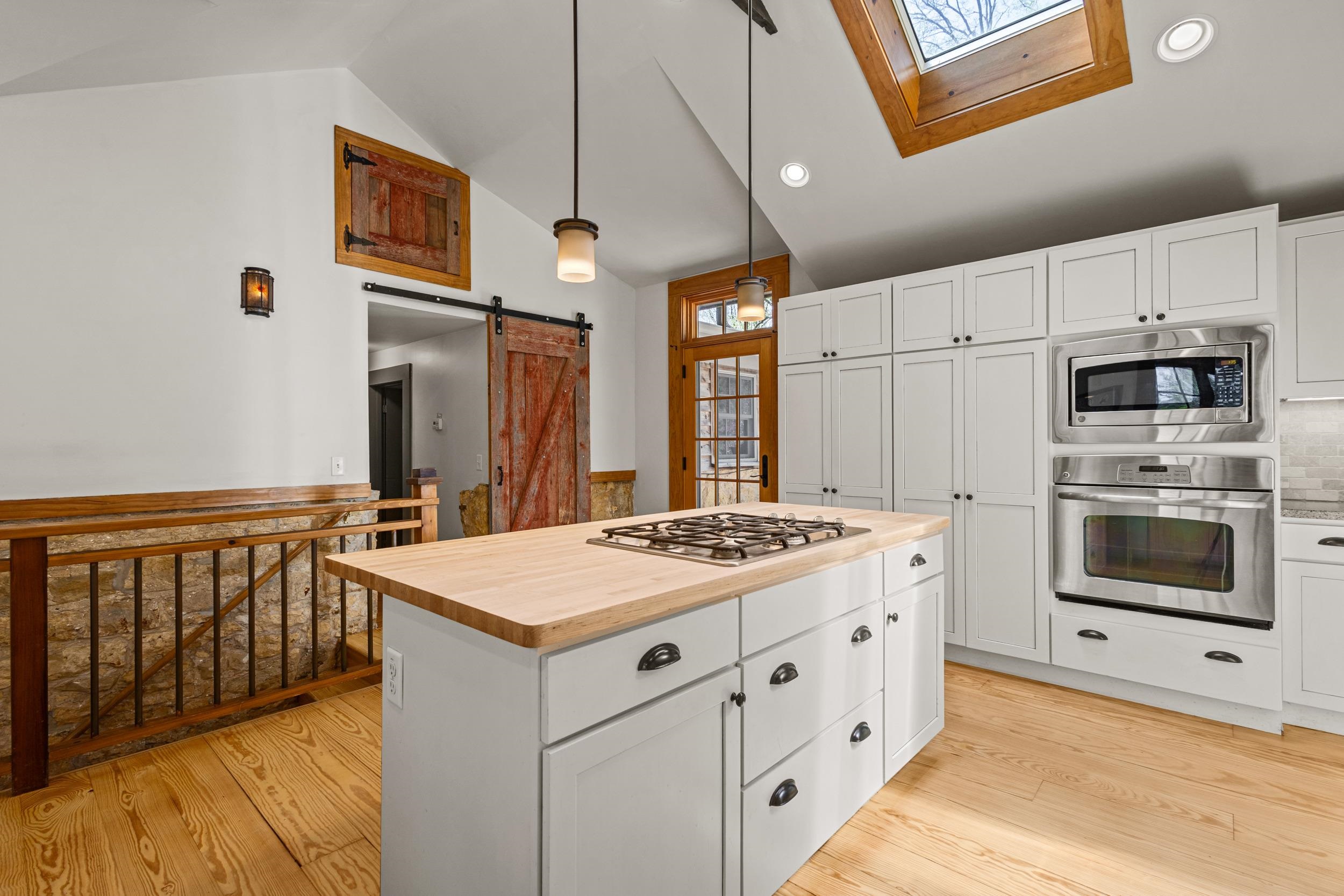 3400 Tally Ho Lane Madison, WI 53705 - Photo 6 of 69