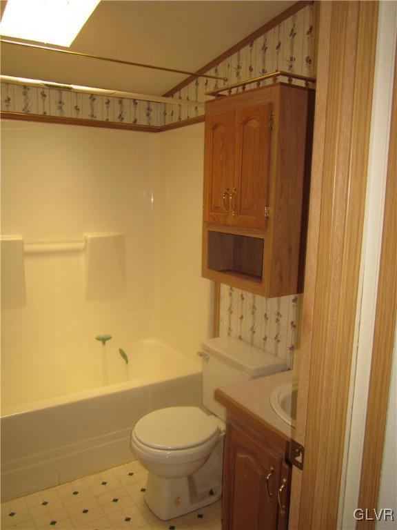 6165 Weaversville Road Bethlehem, PA 18017 - Photo 34 of 47 Gallery Image 34