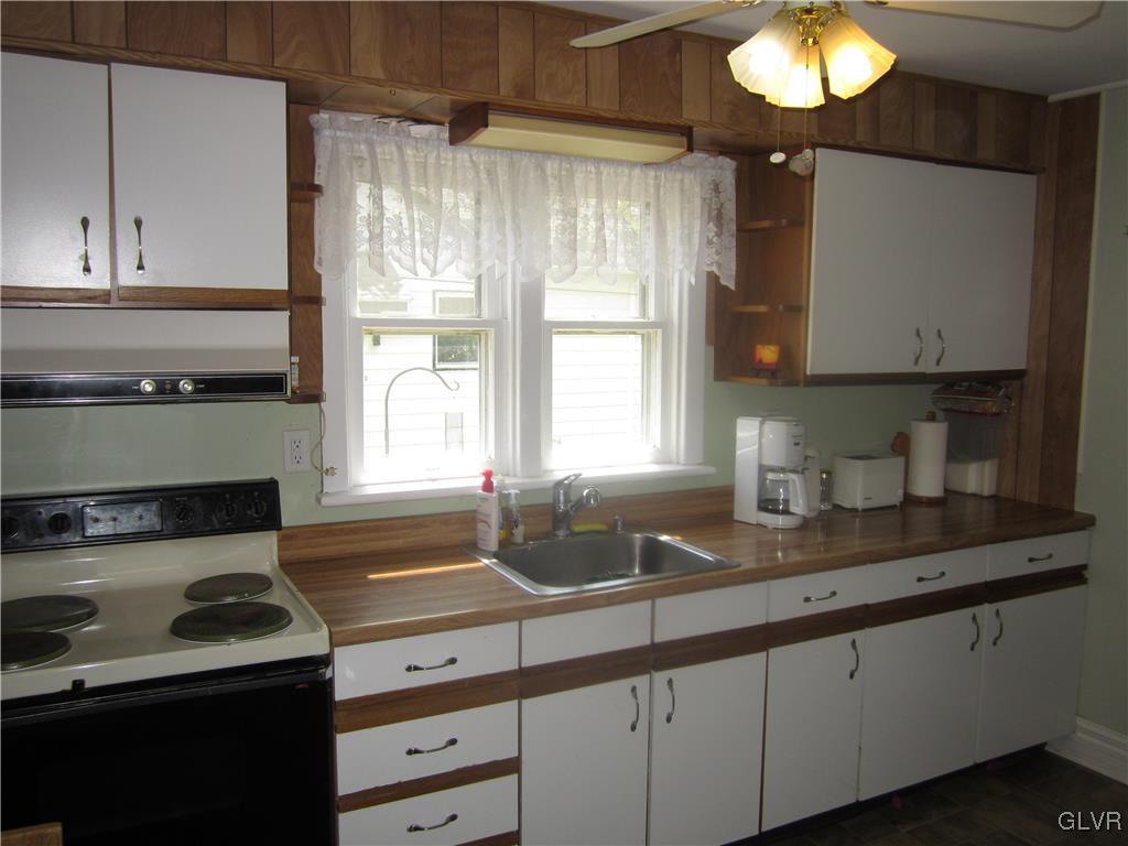 6165 Weaversville Road Bethlehem, PA 18017 - Photo 5 of 47 Gallery Image 5