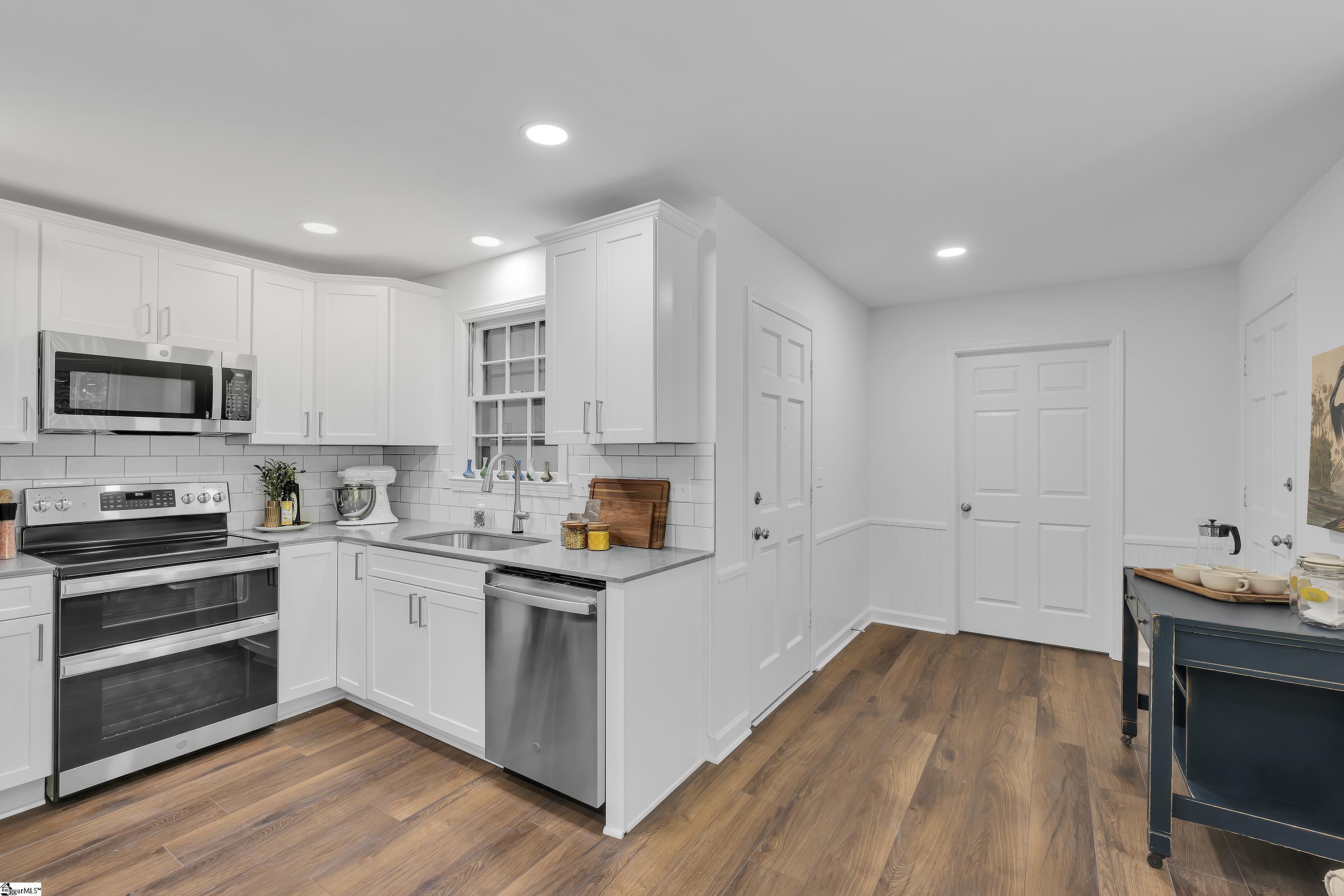 505 East Hackney Road Greer, SC 29650 - Photo 14 of 42