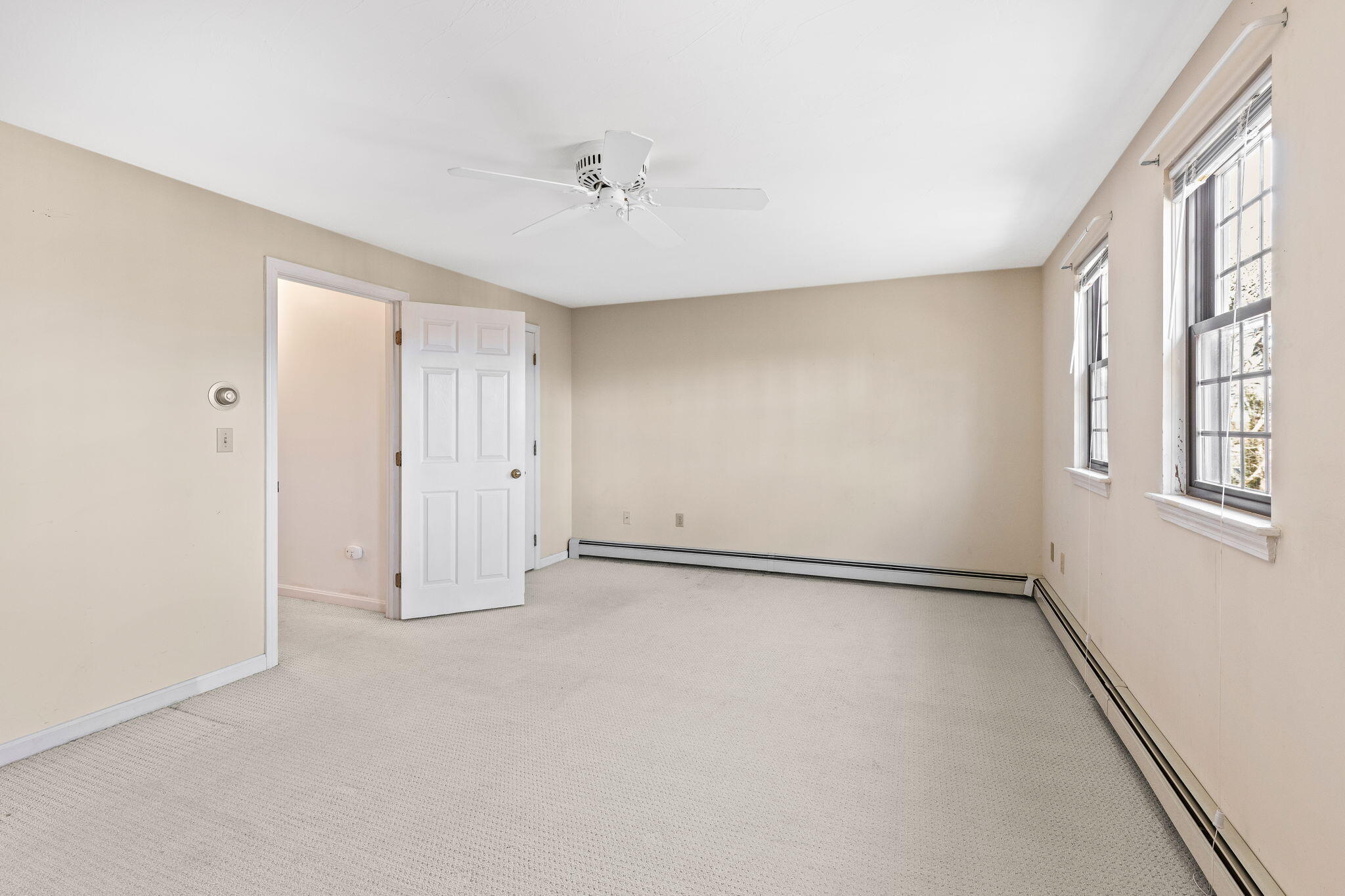 33 West Road, Unit 1B Orleans, MA 02653 - Photo 14 of 28 a view of an empty room with a window
