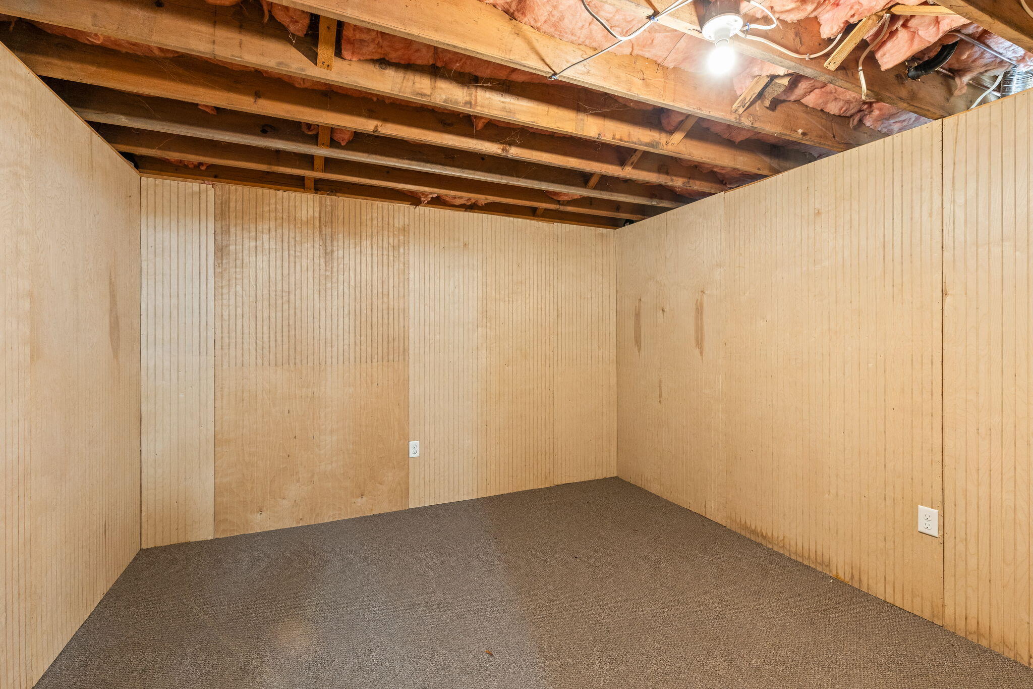 33 West Road, Unit 1B Orleans, MA 02653 - Photo 21 of 28 a view of closet