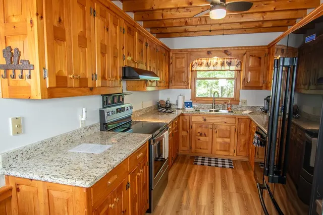 $2,390 | 328 Sharp Top Circle, Blairsville, GA 30512