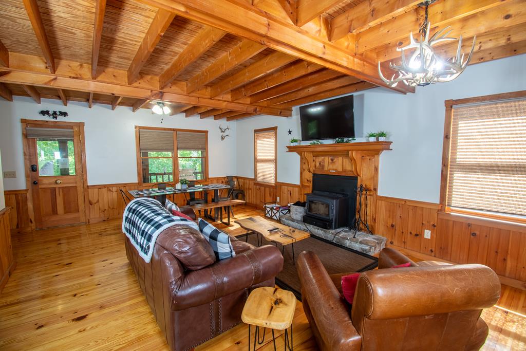 328 Sharp Top Circle Blairsville, GA 30512 - Photo 23 of 41