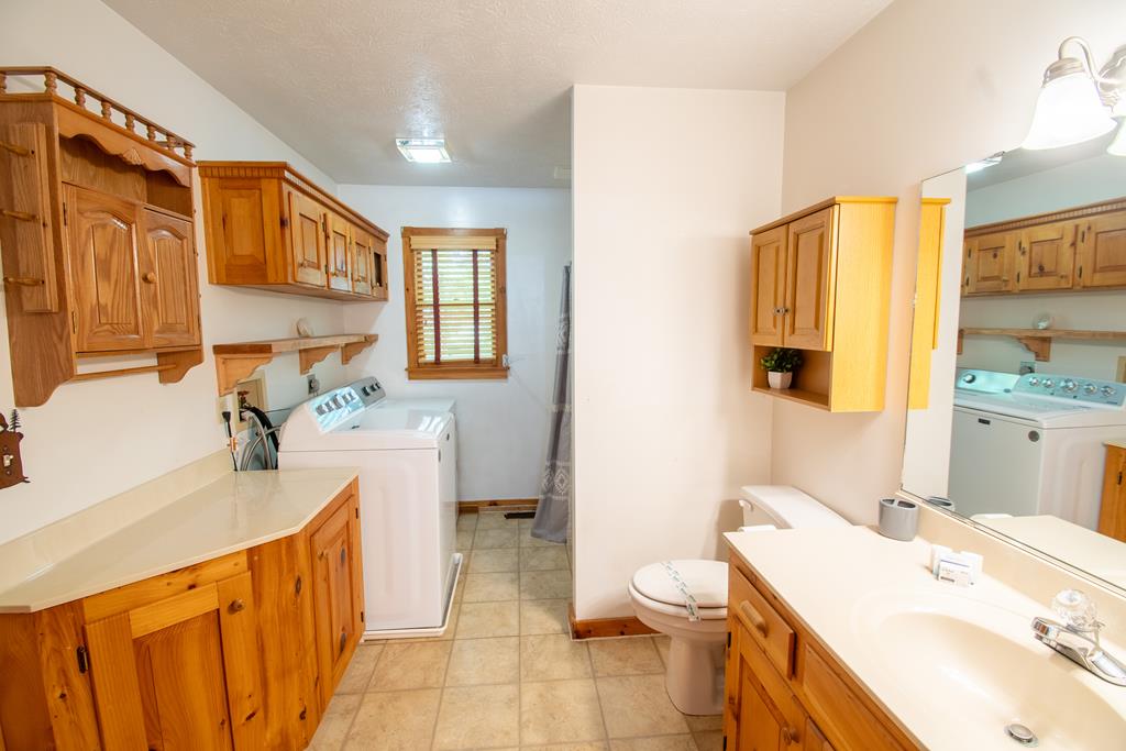 328 Sharp Top Circle Blairsville, GA 30512 - Photo 24 of 41