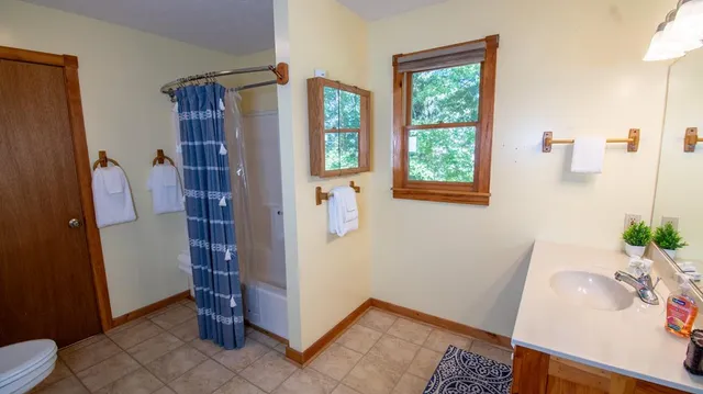 $2,390 | 328 Sharp Top Circle, Blairsville, GA 30512