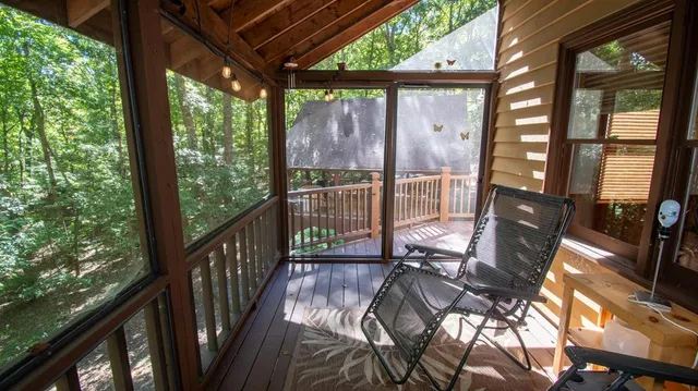 $2,390 | 328 Sharp Top Circle, Blairsville, GA 30512