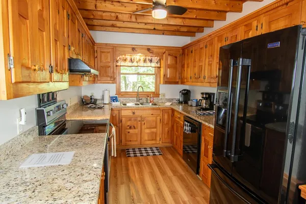 $2,200 | 328 Sharp Top Circle, Blairsville, GA 30512