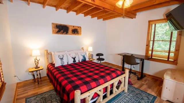 $2,390 | 328 Sharp Top Circle, Blairsville, GA 30512