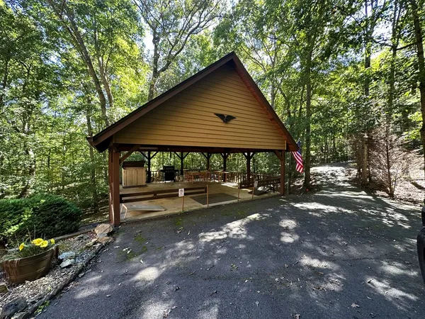 $2,200 | 328 Sharp Top Circle, Blairsville, GA 30512