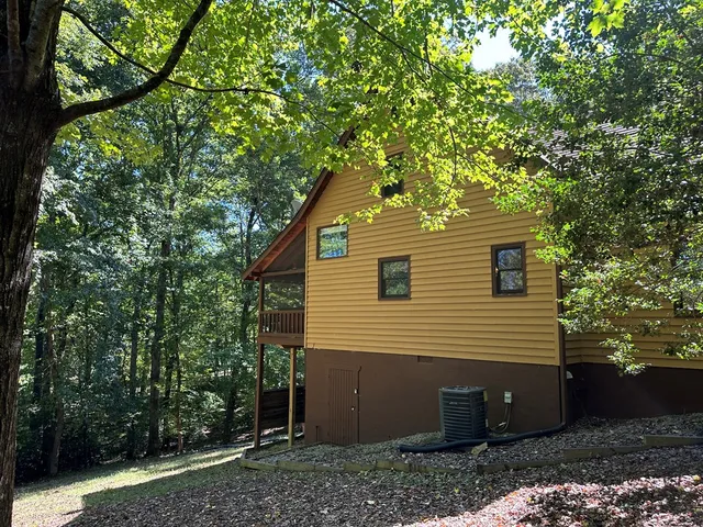 $2,390 | 328 Sharp Top Circle, Blairsville, GA 30512