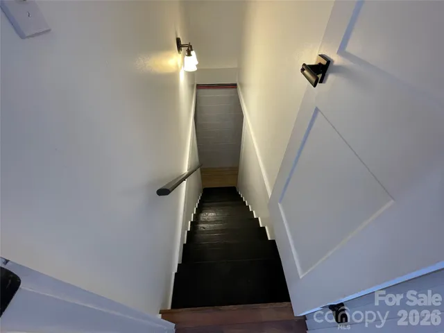 $319,000 | 2019 Dale Road, Spruce Pine, NC 28777