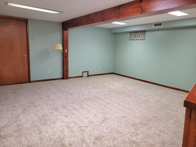 $185,000 | 135 Redbud Drive, Winfield, KS 67156