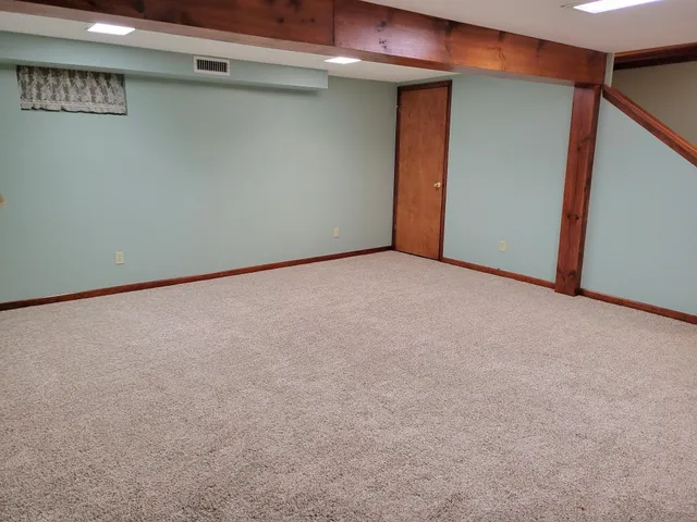 $185,000 | 135 Redbud Drive, Winfield, KS 67156