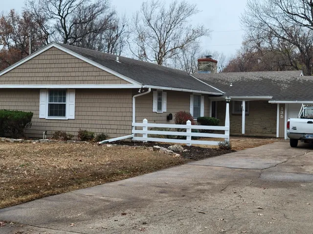 $185,000 | 135 Redbud Drive, Winfield, KS 67156