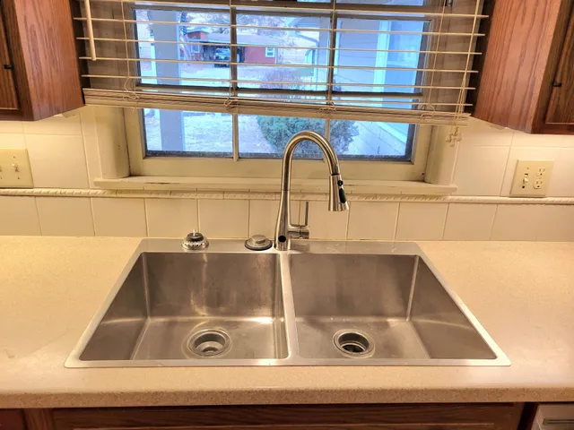 $185,000 | 135 Redbud Drive, Winfield, KS 67156