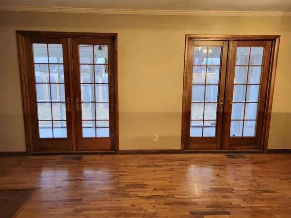 $185,000 | 135 Redbud Drive, Winfield, KS 67156