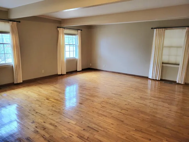 $185,000 | 135 Redbud Drive, Winfield, KS 67156