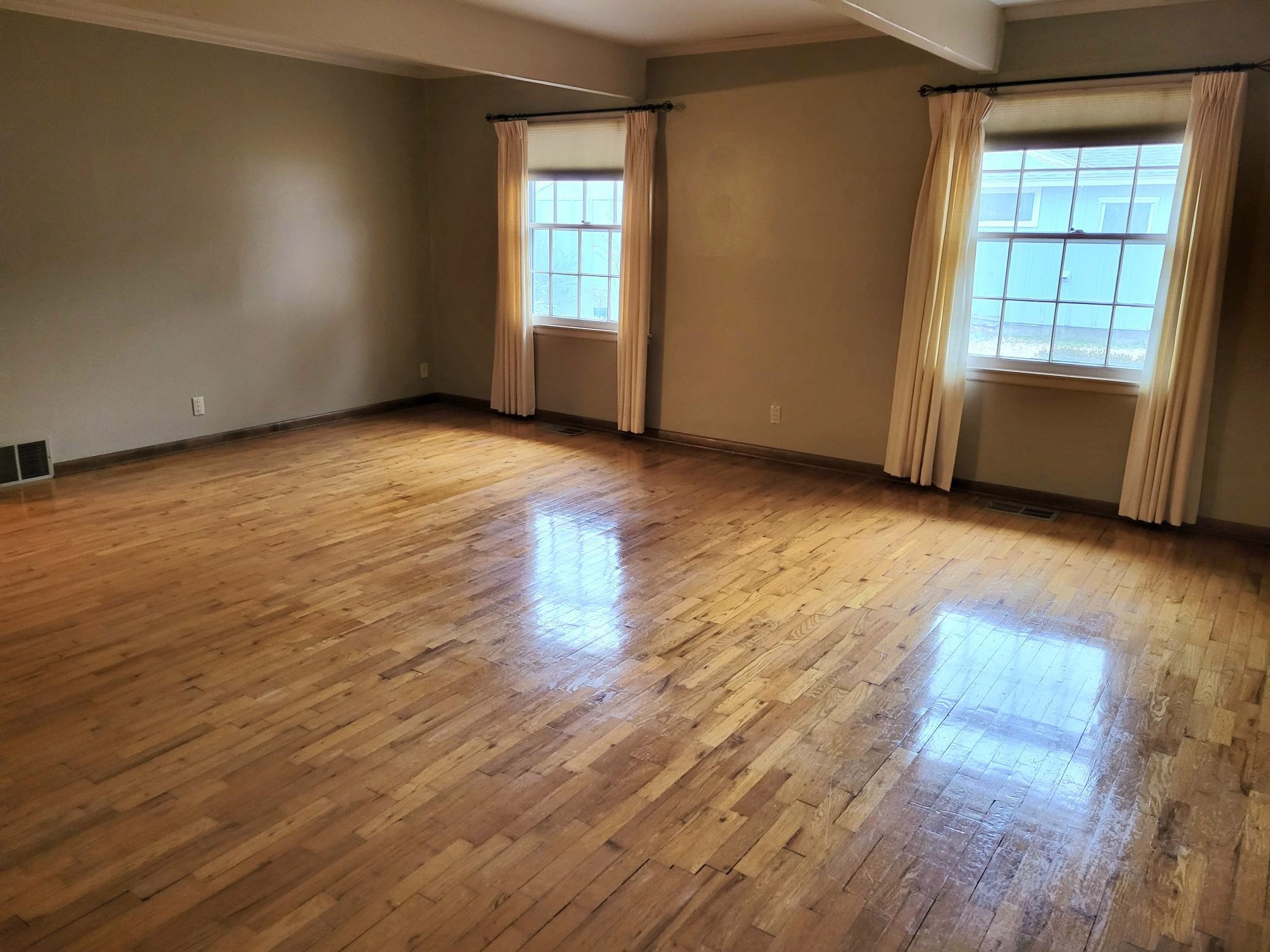 135 Redbud Drive Winfield, KS 67156 - Photo 9 of 29