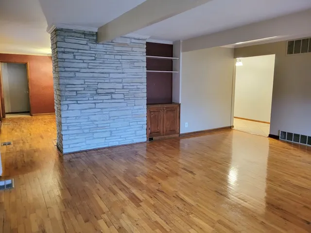 $185,000 | 135 Redbud Drive, Winfield, KS 67156