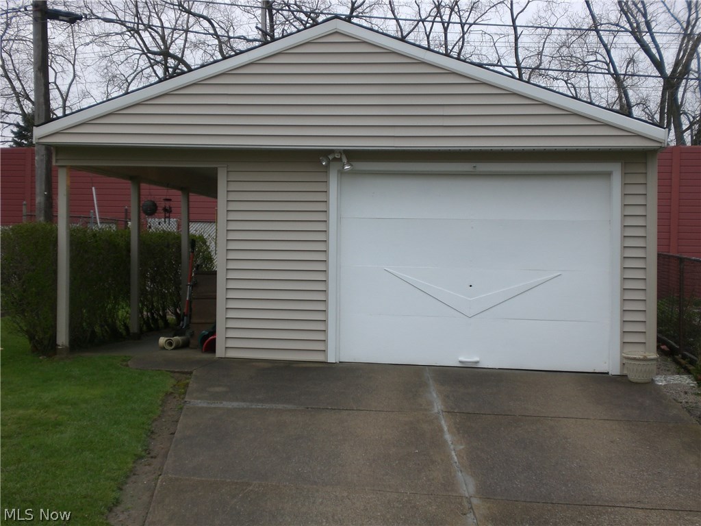 10317 Briggs Road Cleveland, OH 44111 - Photo 2 of 19 Gallery Image 2