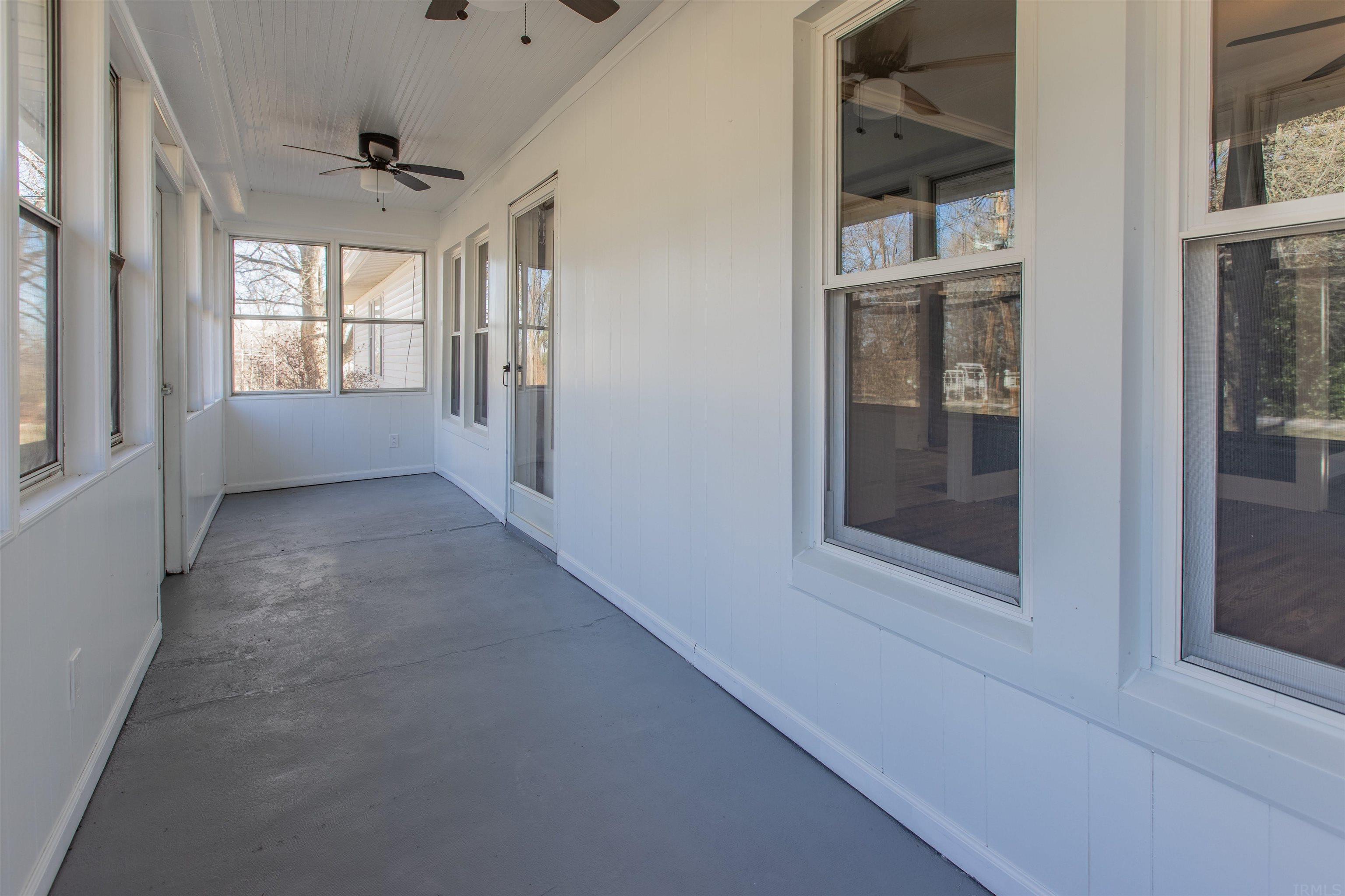 130 West Evergreen Road Evansville, IN 47710 - Photo 33 of 36