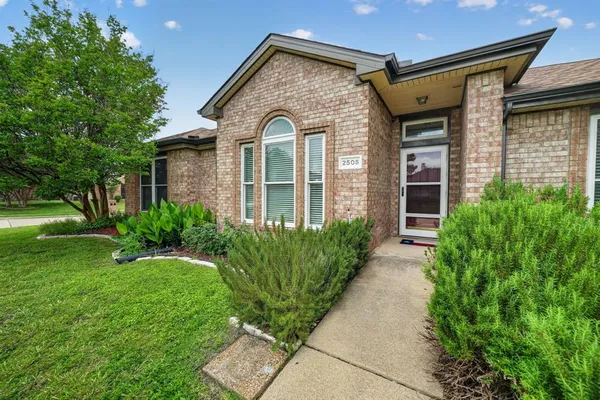 $319,000 | 2505 Ash Creek, Mesquite, TX 75181
