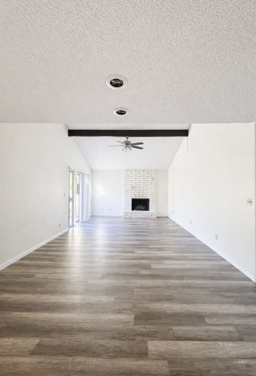 1015 North Norma Street Ridgecrest, CA 93555 - Photo 3 of 20