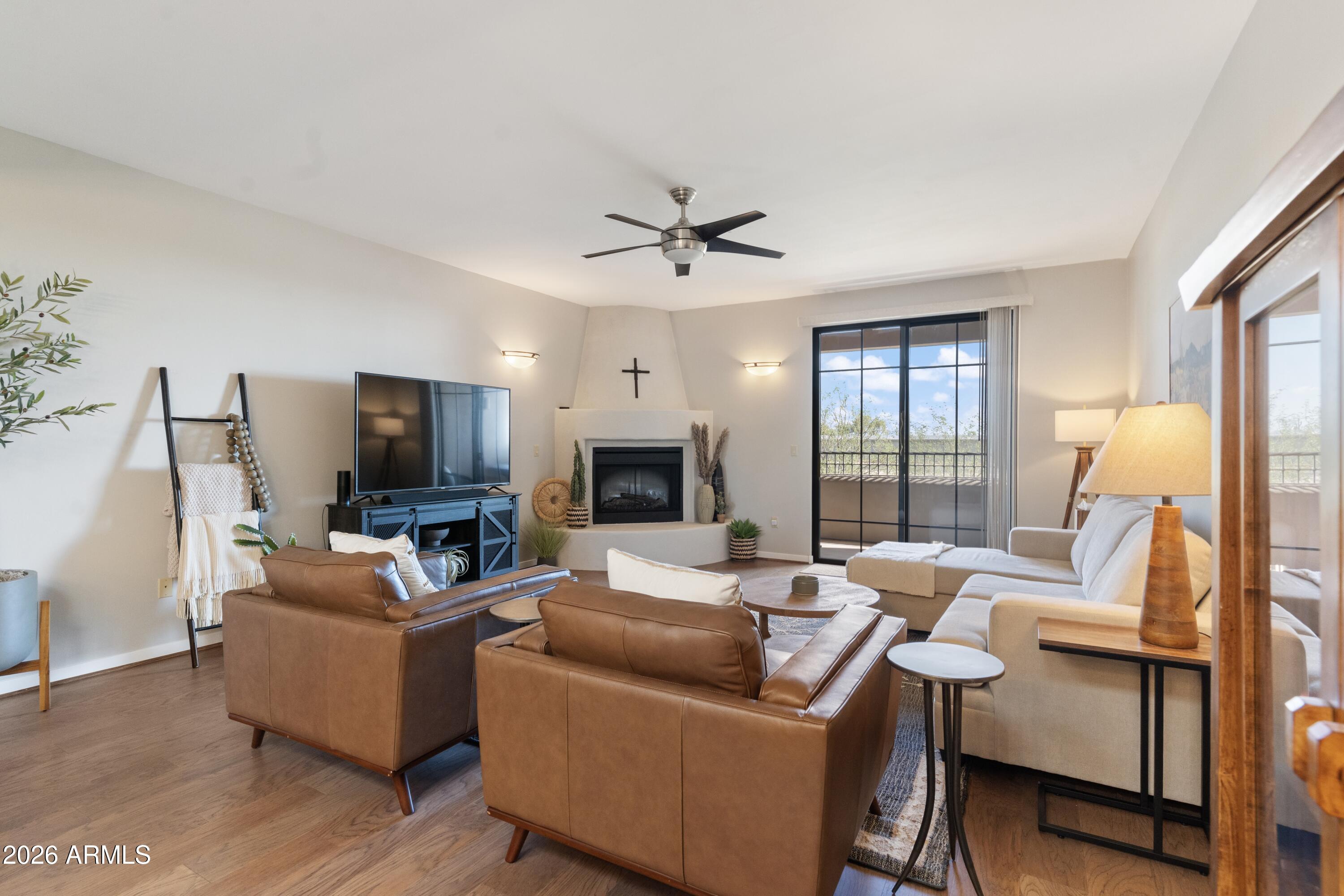 36601 North Mule Train Road, Unit C21 Carefree, AZ 85377 - Photo 3 of 28 Great Room