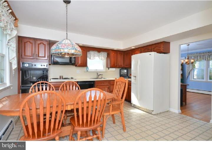 1052 Waterloo Road Berwyn, PA 19312 - Photo 14 of 25 Kitchen