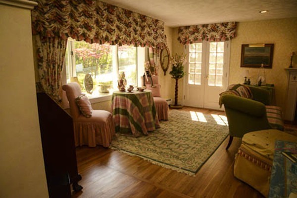 379 Nahant Road Nahant, MA 01908 - Photo 9 of 29 Gallery Image 9