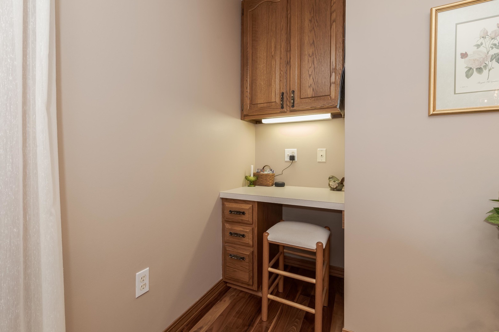 103 East 9th Street Gridley, IL 61744 - Photo 13 of 45 a view of cabinets