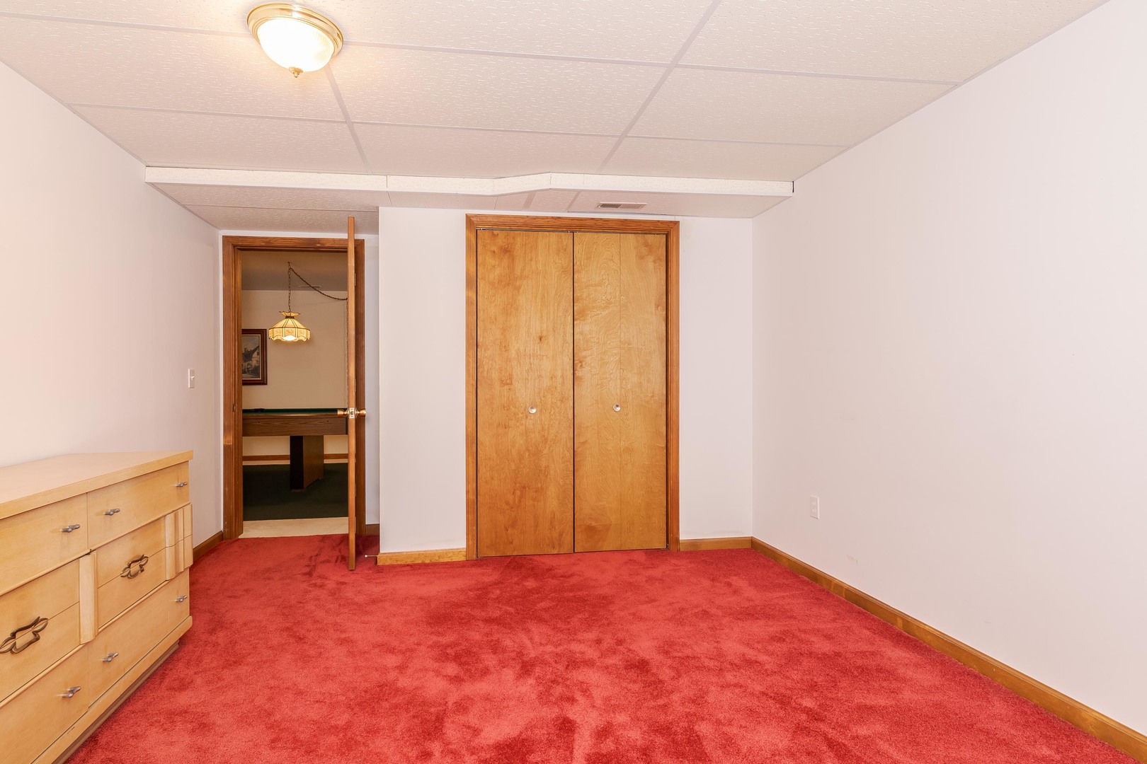 103 East 9th Street Gridley, IL 61744 - Photo 38 of 45 an empty room with window