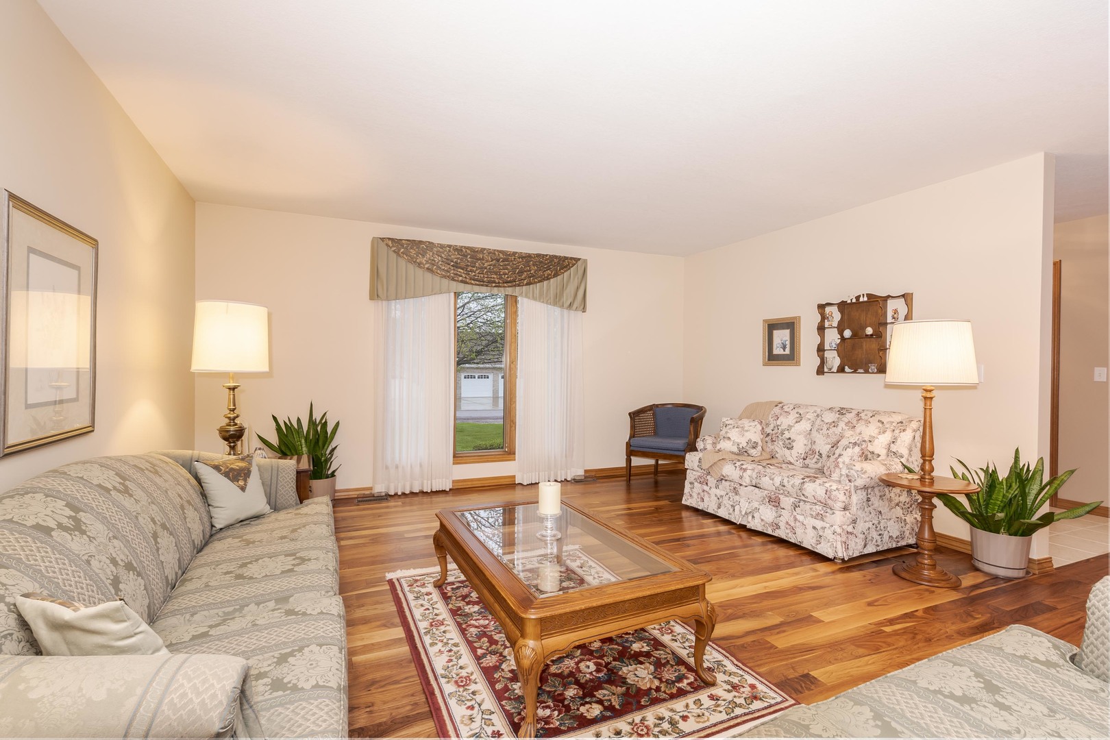 103 East 9th Street Gridley, IL 61744 - Photo 6 of 45 a living room with furniture and a rug