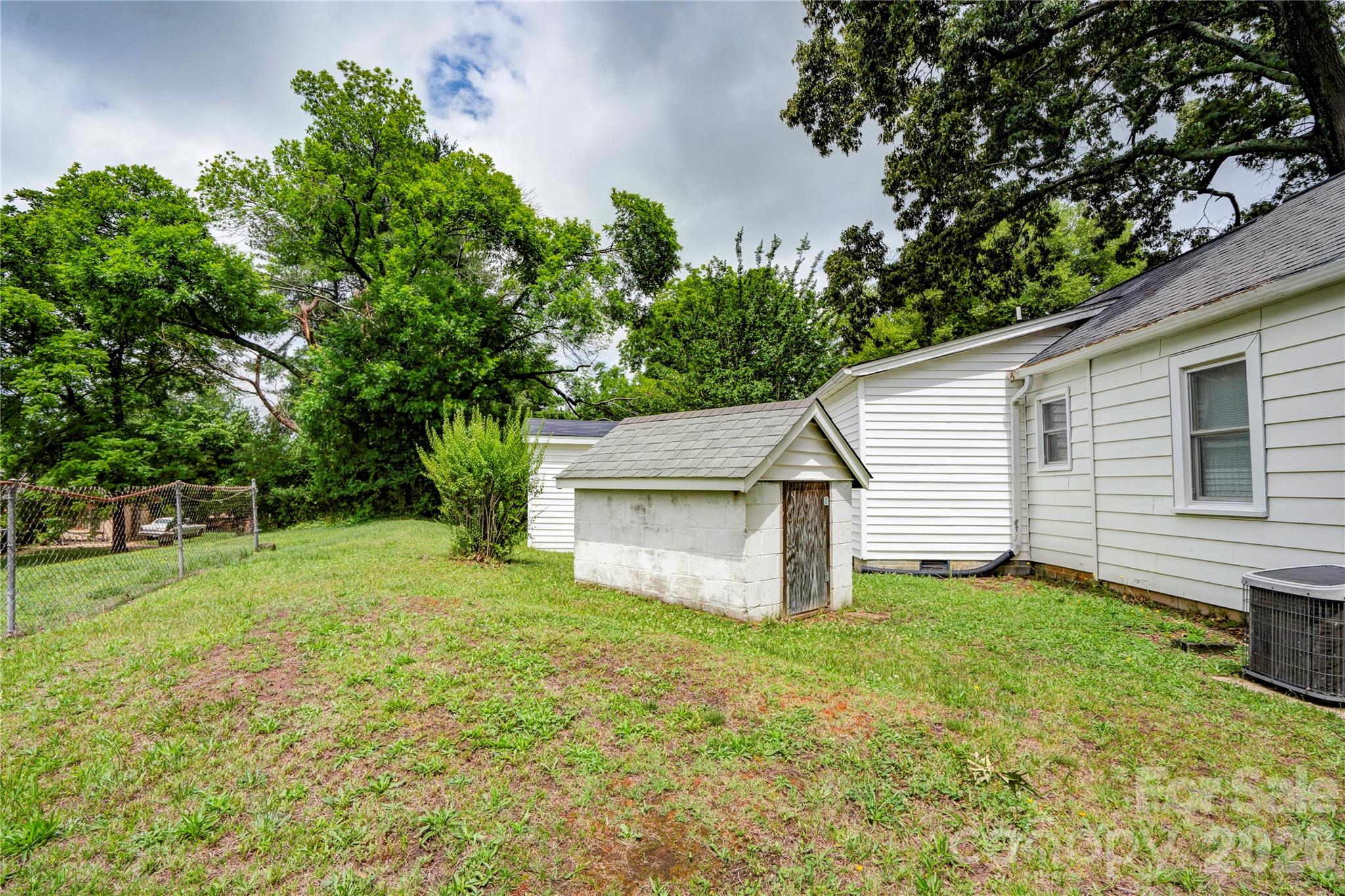 703 Dellinger Road Shelby, NC 28152 - Photo 21 of 28