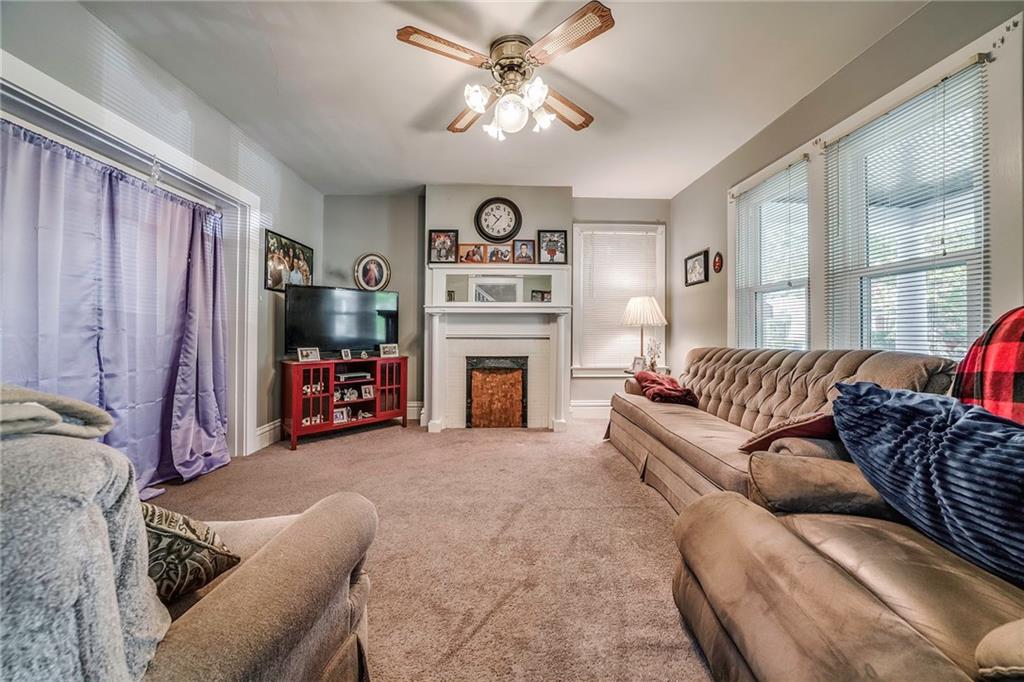 720 Nevin Avenue Sewickley, PA 15143 - Photo 7 of 23 Living Room