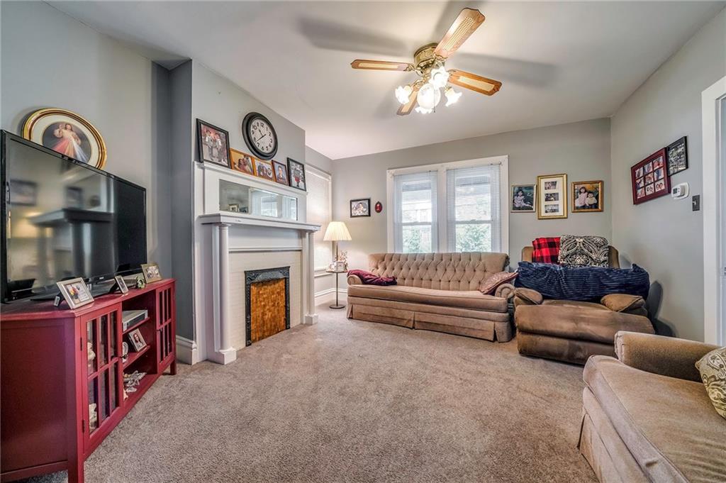 720 Nevin Avenue Sewickley, PA 15143 - Photo 8 of 23 Living Room