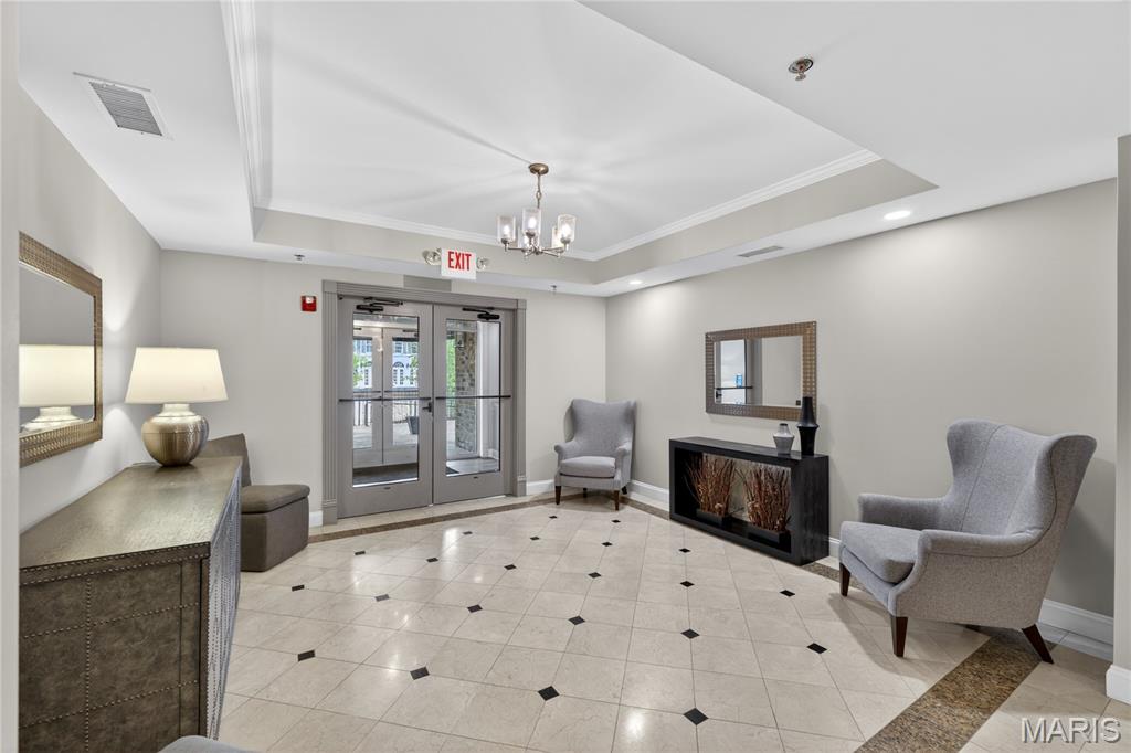 540 North And South Road, Unit 103 University City, MO 63130 - Photo 4 of 19