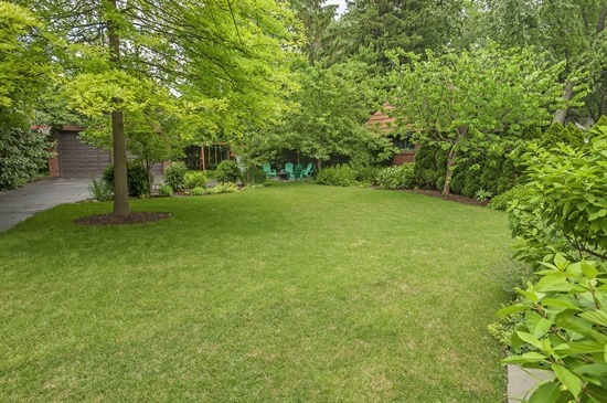 393 Sunset Road Winnetka, IL 60093 - Photo 15 of 15 a view of field with trees in the background