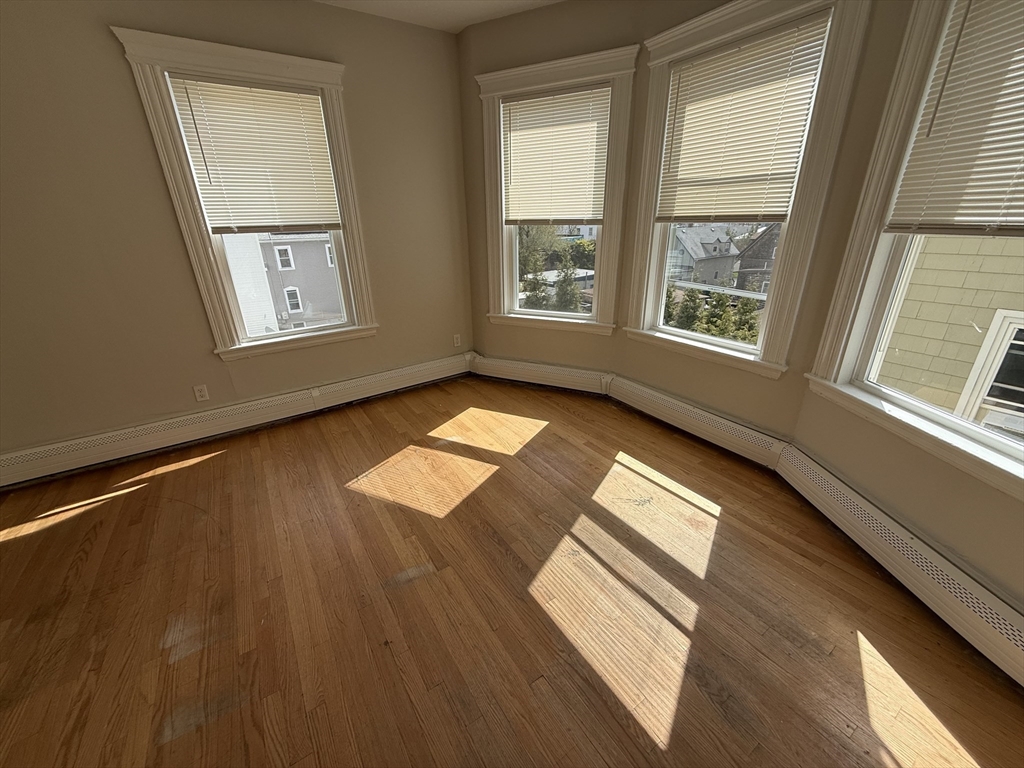 39 Newhall Street, Unit 12 Lynn, MA 01902 - Photo 4 of 11