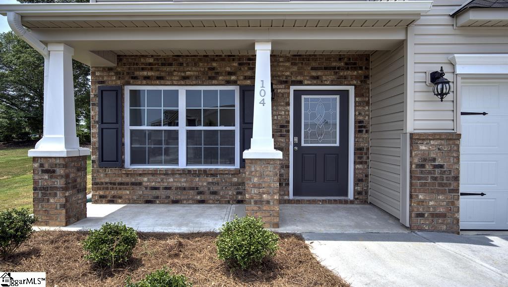 104 Addlestone Circle Fountain Inn, SC 29644 - Photo 2 of 27 Gallery Image 2