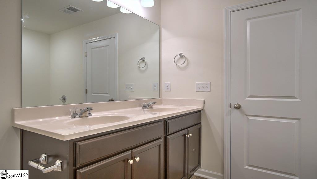 104 Addlestone Circle Fountain Inn, SC 29644 - Photo 17 of 27 Gallery Image 17