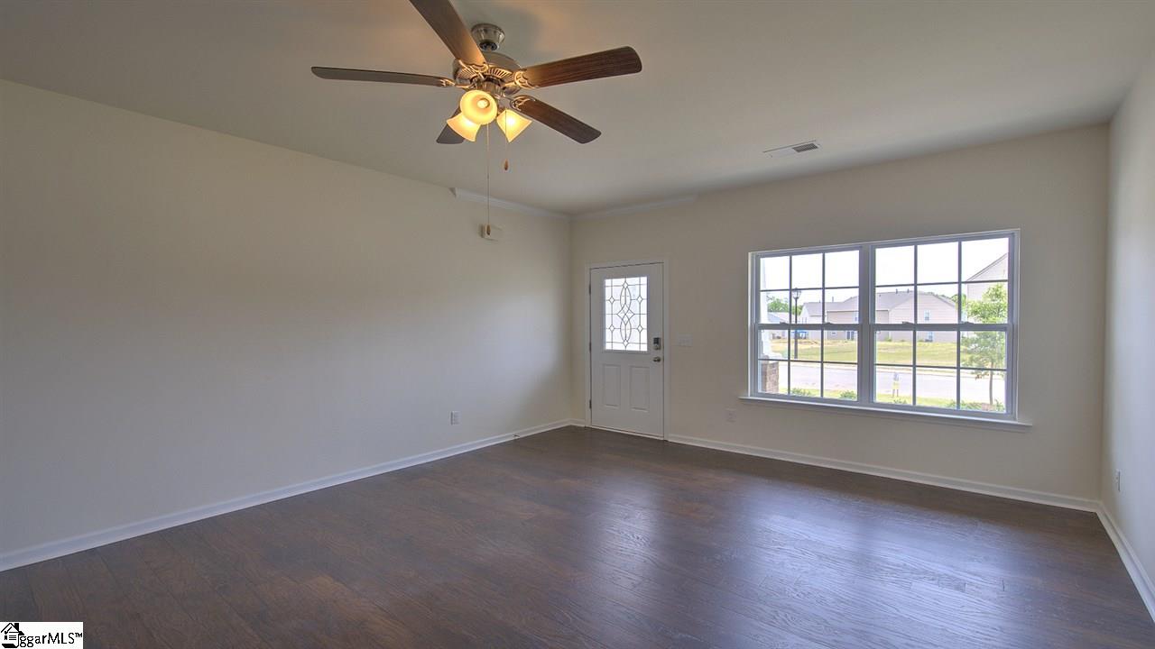 104 Addlestone Circle Fountain Inn, SC 29644 - Photo 4 of 27 Gallery Image 4