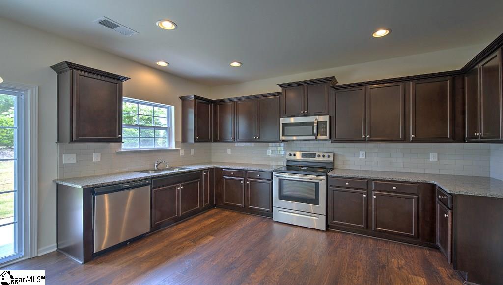 104 Addlestone Circle Fountain Inn, SC 29644 - Photo 5 of 27 Gallery Image 5