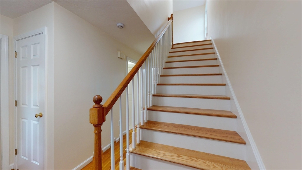 8 West Side Drive Acton, MA 01720 - Photo 14 of 18