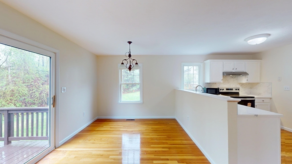 8 West Side Drive Acton, MA 01720 - Photo 7 of 18