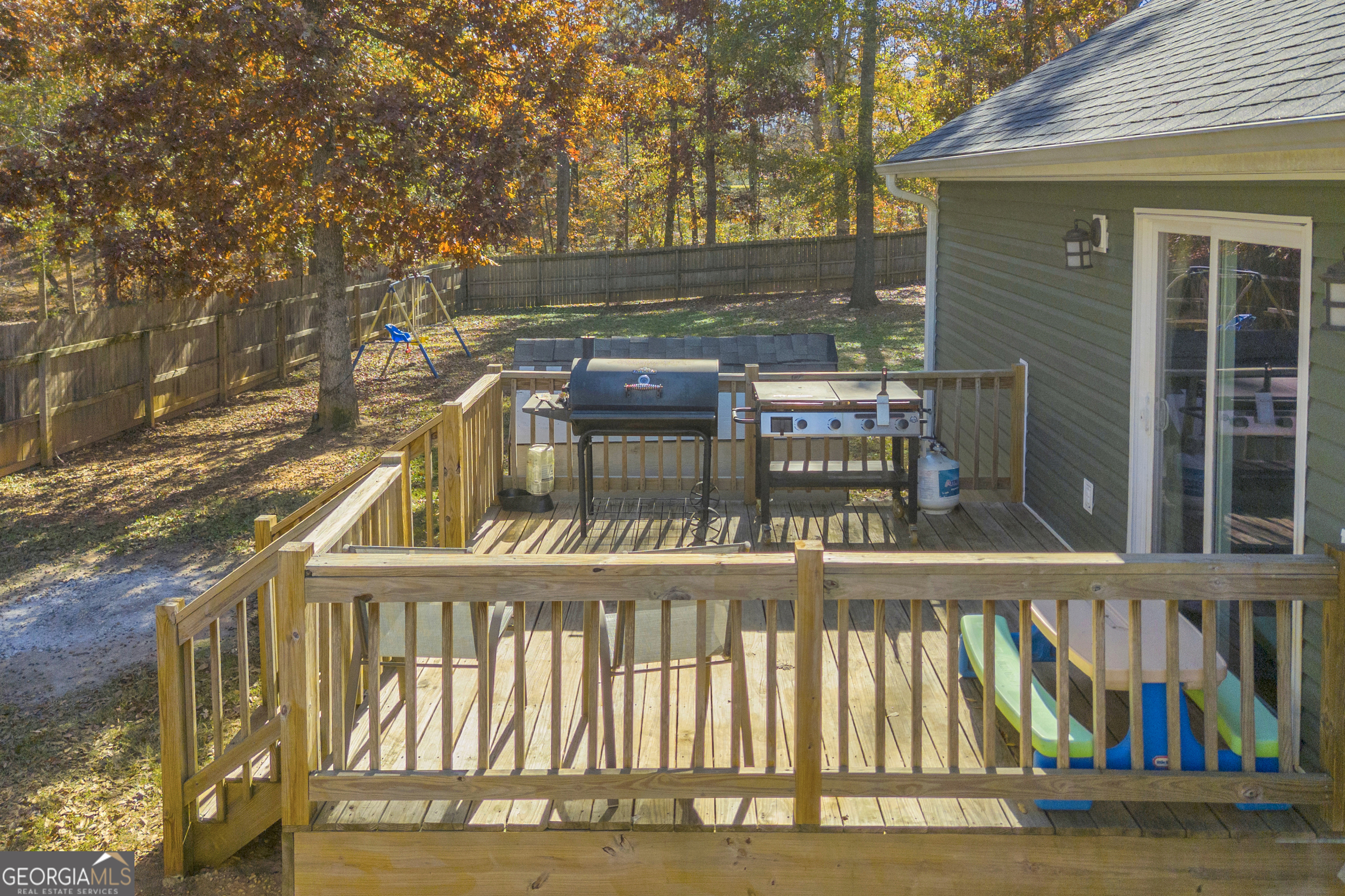 323 North Point Circle Hartwell, GA 30643 - Photo 7 of 42 a view of a brick house with a small yard
