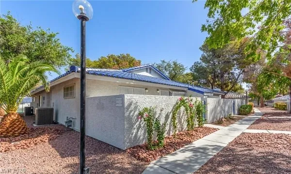 $1,275 | 2116 Willowbury Drive, Unit C, Las Vegas, NV 89108