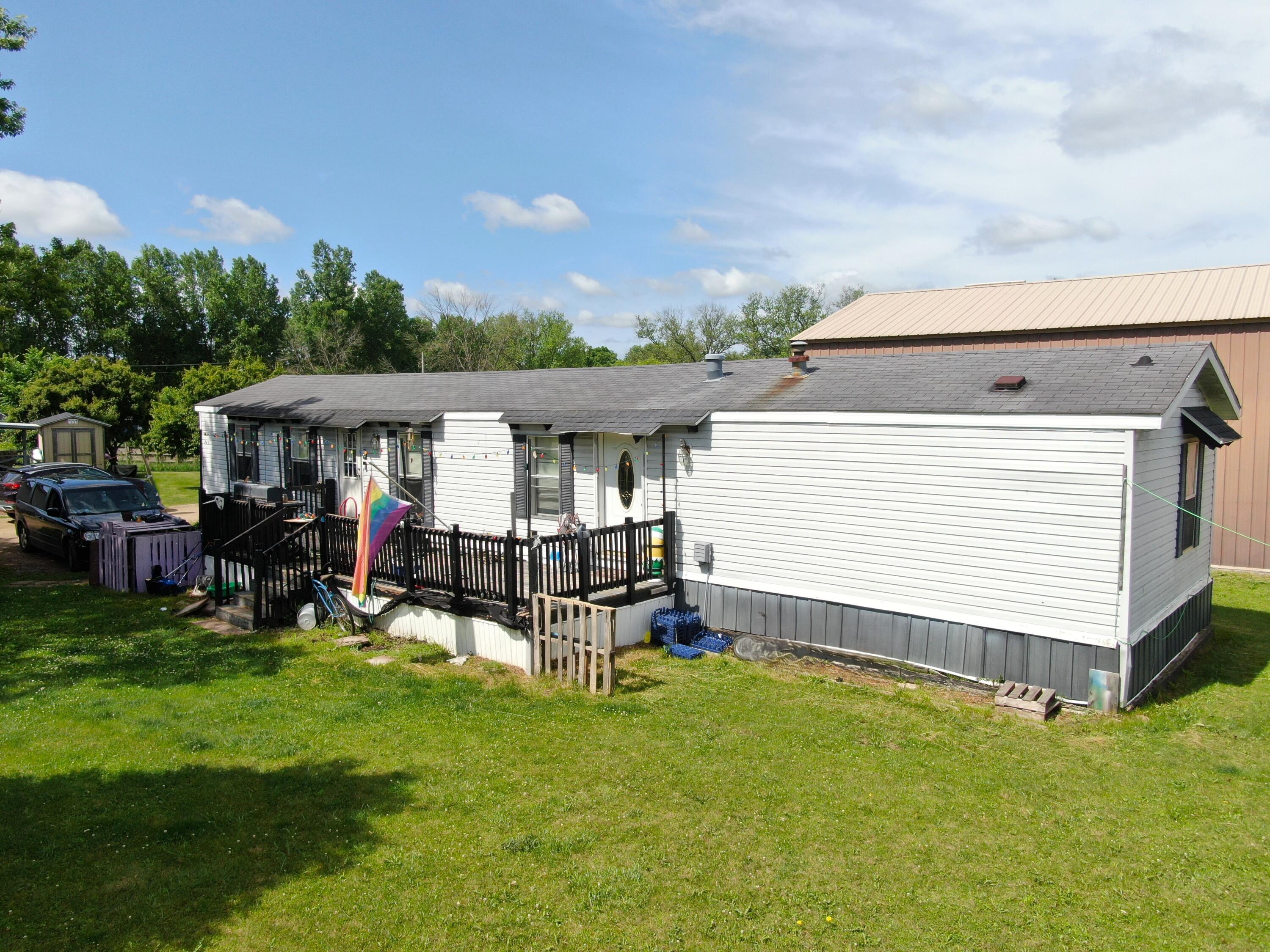 249 South State Street La Farge, WI 54639 - Photo 17 of 22 DJI_0128