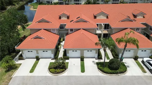 $2,600 | 5145 Cobble Creek Court, Unit G202, Naples, FL 34110